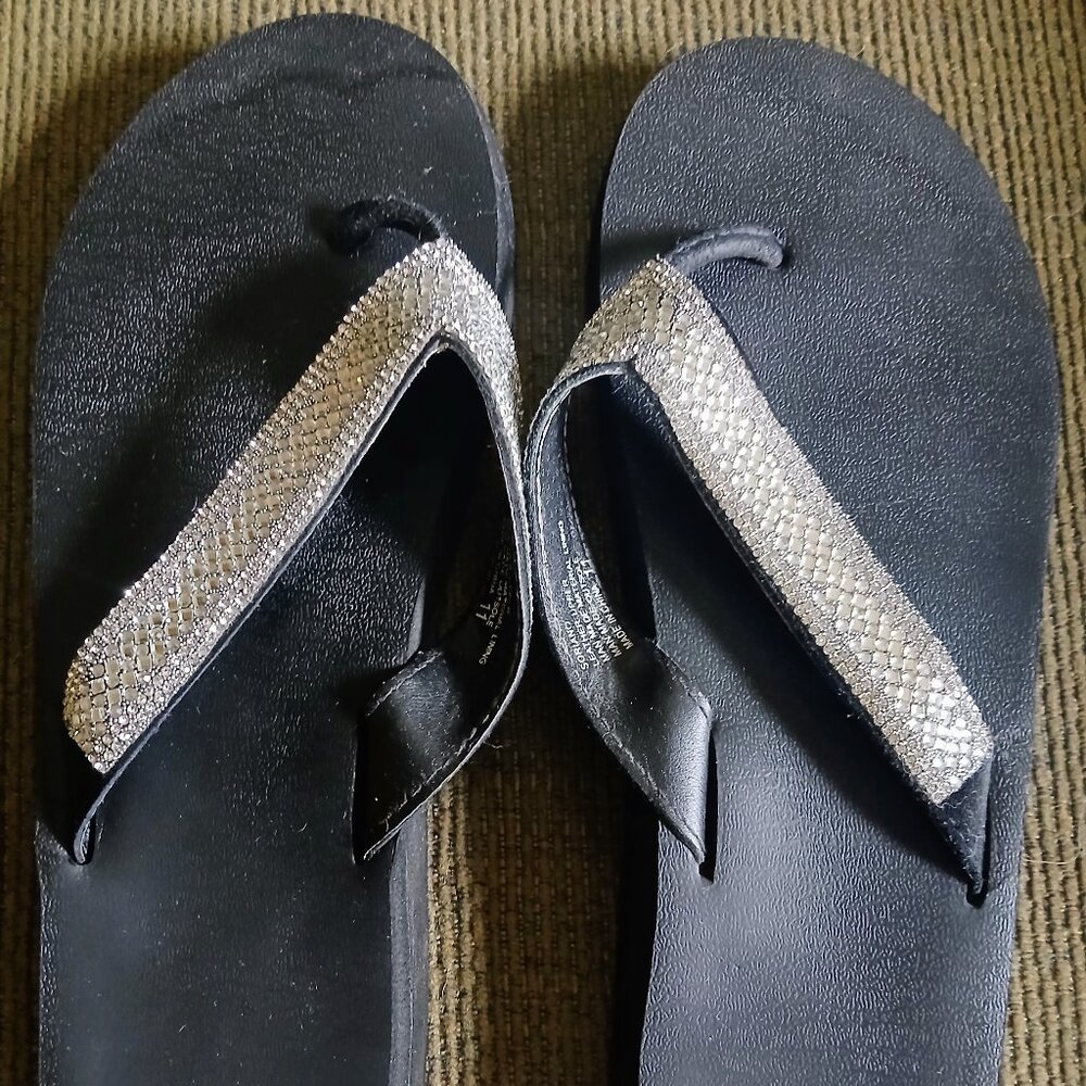 Yellow Box Soriano Black Leather Rhinestone Flip Flops